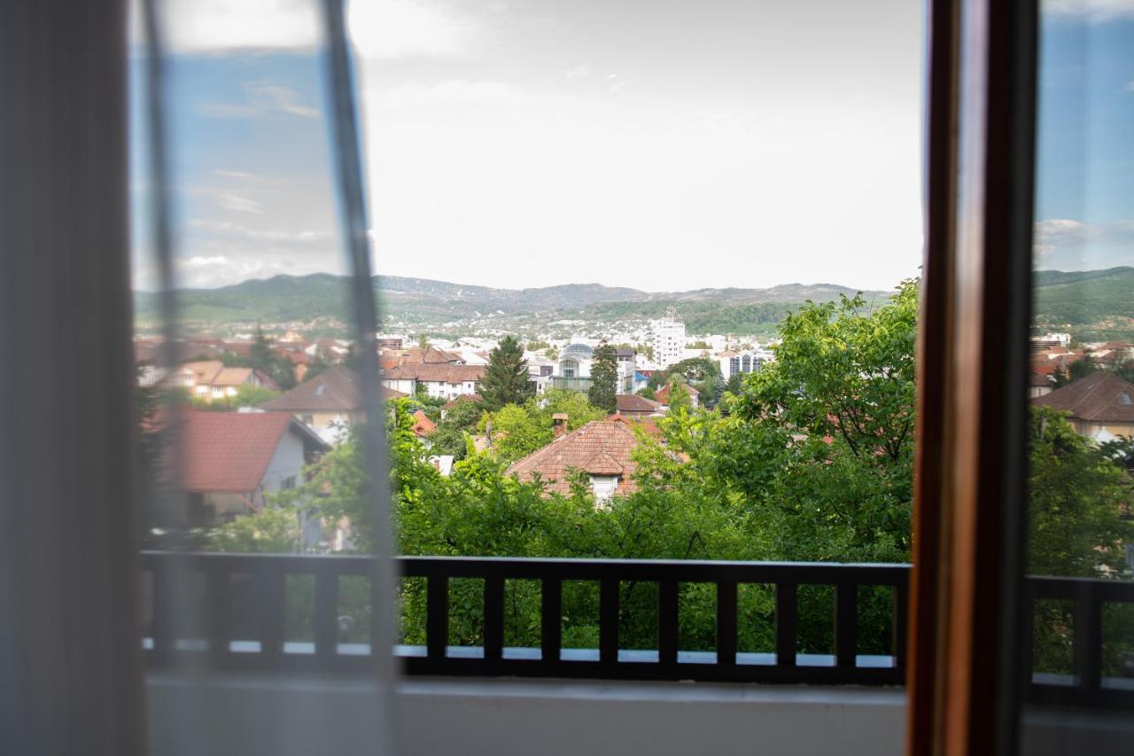 Hotel Panoramic รึมนิคูวัลเจีย ภายนอก รูปภาพ